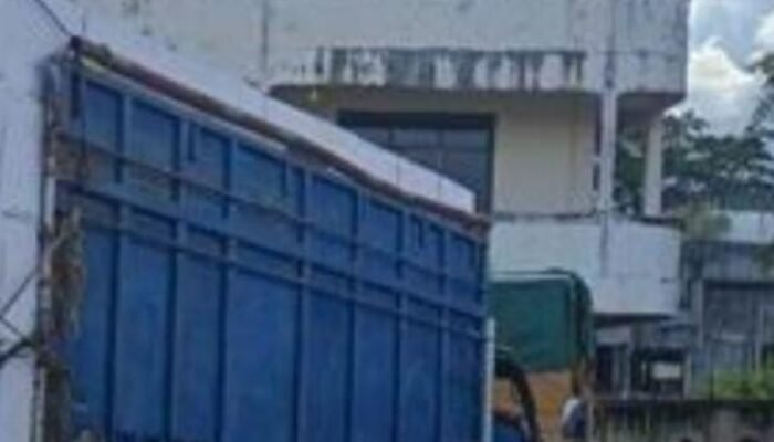 Disinyalir Salahsatu Gudang Di Jalan Sudirman Dumai Diduga Menjadi Tempat Penyimpanan Sarang Rokok Ilegal